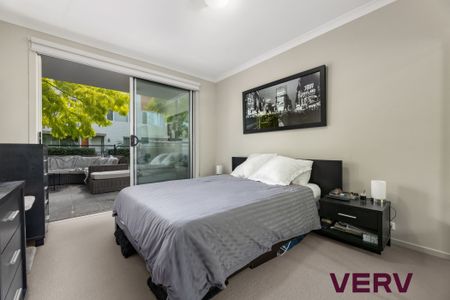 TWO BEDROOM APARTMENT IN THE HEART OF BRUCE - Photo 3