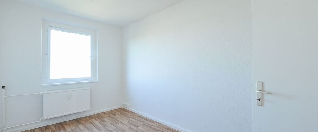Grüne und ruhige Lage – 6. Etage- renoviert ab sofort - Photo 1