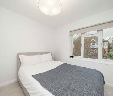 4 bedroom detached house to rent - Photo 3