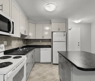 apartments at 473 Linwell Road - Photo 2