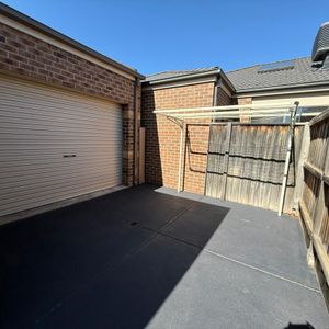 A perfect family home in heart of Harkness - Photo 2