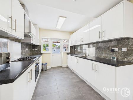 3 bedroom flat to rent - Photo 5