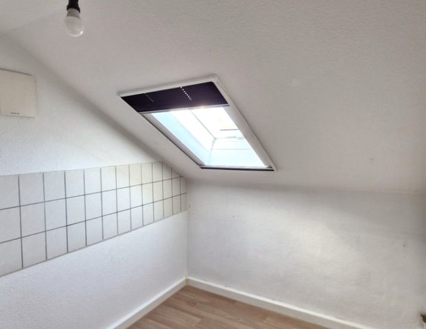 Zentrale Lage mit sehr guter Anbindung an ÖPNV - Photo 1