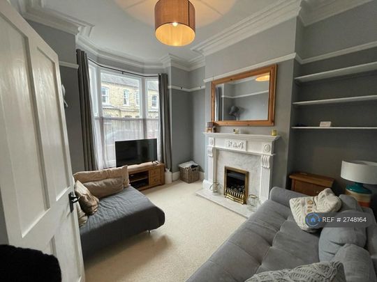 2 bedroom terraced house to rent - Photo 1