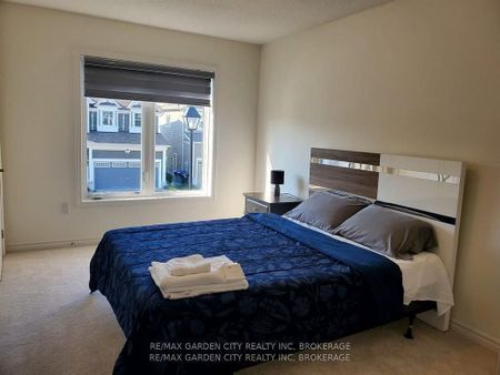 For Lease - 8 Hills Thistle Drive, Wasaga Beach, Ontario - Photo 2