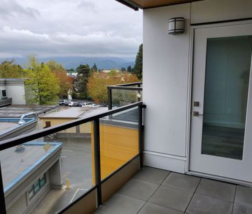 4th Floor Condo in Yaletown Living - Photo 1