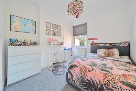 3 bedroom semi-detached house to rent - Photo 4