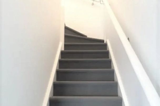 STUNNING TOWNHOUSE IN PRIME LOCATION - EMBRACE THE "CAFE LIFESTYLE" - Photo 1
