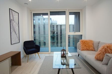 Hartingtons Court, Coster Avenue, London, N4 - Photo 3