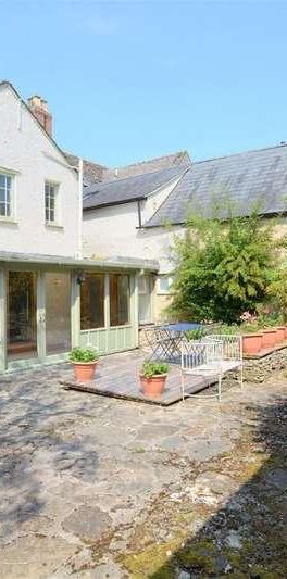 High Street, Lechlade, GL7 - Photo 1