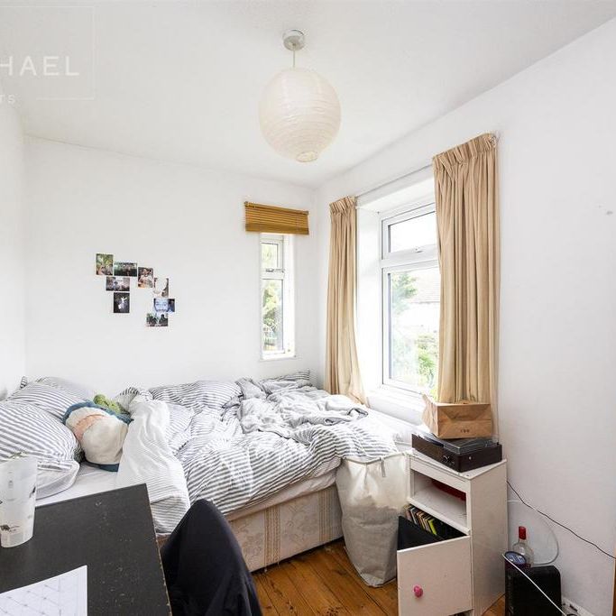 6 bedroom house to rent - Photo 1