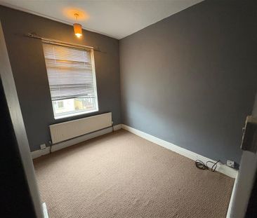 Laurel Terrace, Doncaster - Photo 4