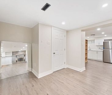 For Lease - 162 Queen Street Unit# Basement, Newmarket, Ontario - Photo 5