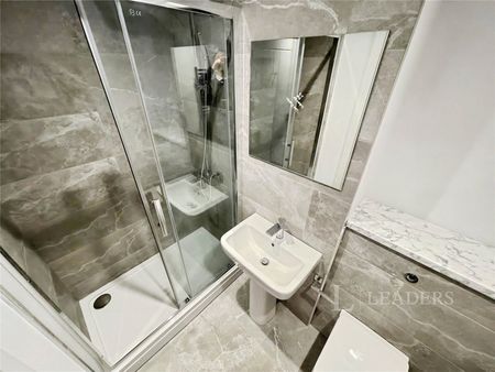 1 bedroom apartment to rent The Hive, Castle Street, Luton, Bedfordshire, LU1 - Photo 2