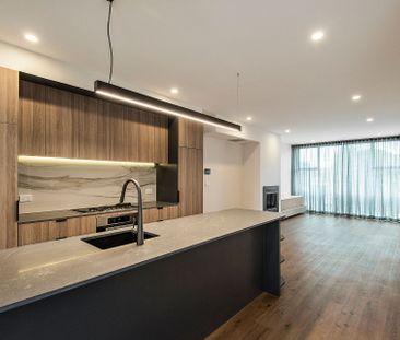 Modern Comfort in the Heart of Murrumbeena - Photo 3