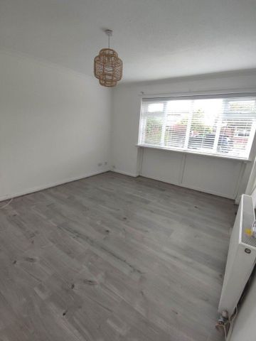 2 bedroom detached house to rent - Photo 2