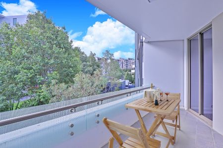 Immaculate Two Bed with Resort Style Living - Photo 4