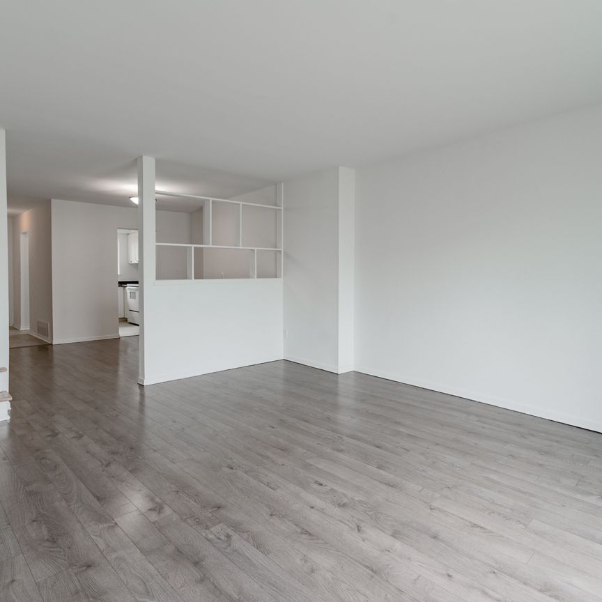 For Lease - 44 ROMFIELD Drive Unit# 12, Toronto, Ontario - Photo 1