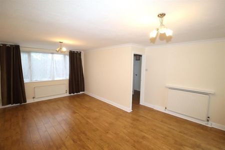 Thorntons Way, Stockingford, Nuneaton - Photo 5