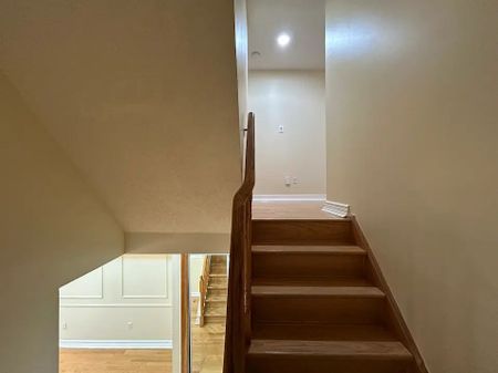 For Lease - 1050 Bristol Road Unit# 103, Mississauga, Ontario - Photo 4