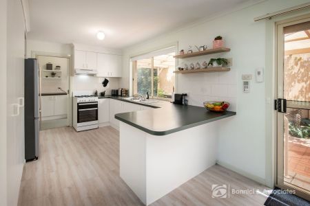 1/32 Lawson Street, West Wodonga - Photo 5
