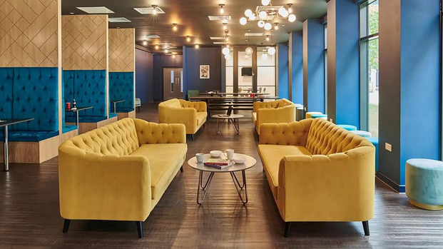 1 bedroom in a flat share to rent - Photo 1