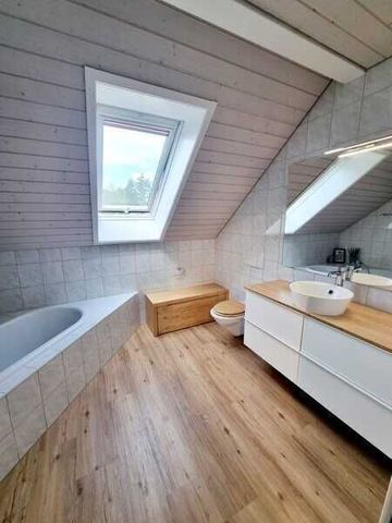 MAISON DE 4 PIÈCES À FRAUBRUNNEN (BE), MEUBLÉE, TEMPORAIRE - Foto 2