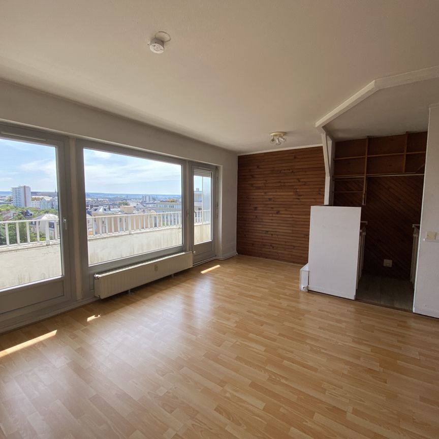 Studio BOULEVARD DE LA PAIX - Photo 1