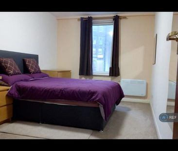 2 bedroom flat to rent - Photo 6