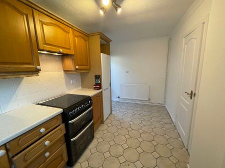 Heol Uchaf, Neath, SA11 - Photo 5