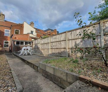 York Street - Photo 5