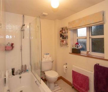 2 bedroom cottage to rent - Photo 6