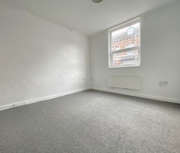 1 bedroom flat to rent Middle Street, Worcester, WR1 - Photo 2
