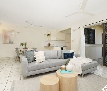 SPACIOUS 2 BEDROOM TOWN HOUSE - Photo 1