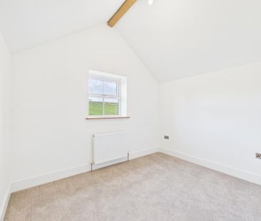 5 bedroom semi-detached house to rent - Photo 3