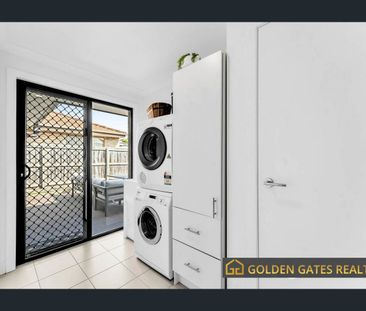 Gorgeous Family Home Situated on Corner Block. - Photo 2