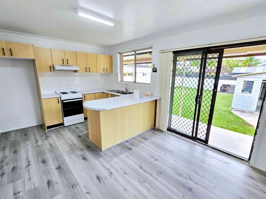 Spacious Three Bedroom Family Home - Photo 1