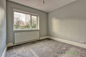 3 BEDROOM House - Semi-Detached - Photo 4