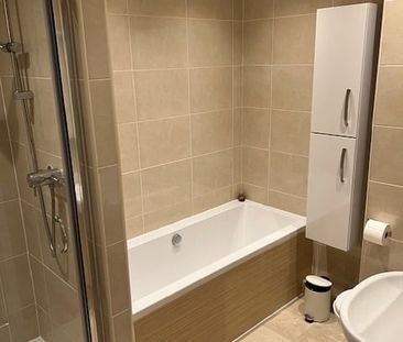 Park Avenue - Photo 3