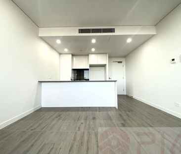 Spacious 3-Bedroom Modern Apartment in Vibrant Kogarah - Photo 2