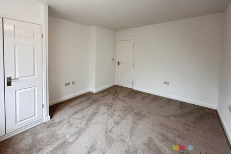 Lincoln Drive - Photo 5