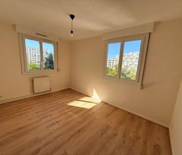 Location Appartement 3 pièces 66m² ST ETIENNE 42100 - Photo 4
