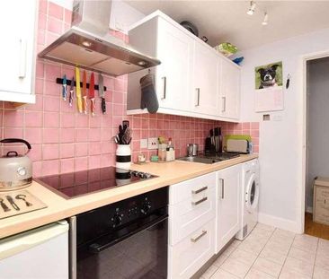 Mortimer Close, Wd, Bushey, WD23 - Photo 4