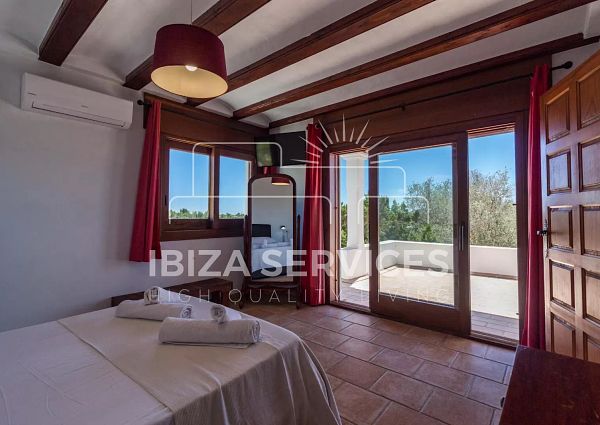 Long term rental villa in Sa Caleta