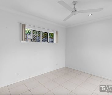 27 Hatch Close, Trinity Beach - Photo 6