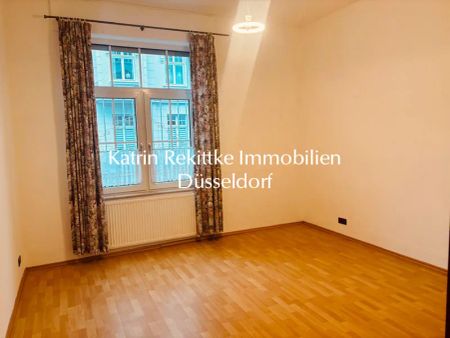 🏡❤️ BEZAUBERNDE LAGE VON OBERKASSEL - TOP NEUE BÄDER, WINTERGARTEN UND SÜßE GARTEN-TERRASSE - Photo 5