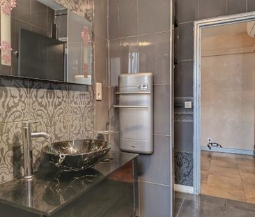 Location Appartement 3 pièces 67m² NARBONNE 11100 - Photo 3