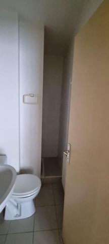 Location Appartement 2 pièces 41m² CHOMERAC 07210 - Photo 3