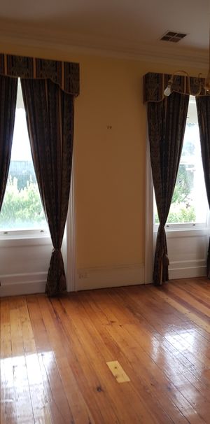 East Melbourne - Photo 1