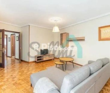 Piso en alquiler en Centro - Photo 2